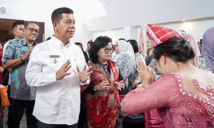 Zaman Kebersamaan Ini Gaji Bidan Naik, Bupati: Ini Komitmen Saya