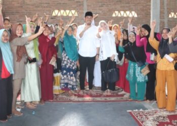 Istri Cawabup Azi Mohon Dukungan, Syarih Damanik: Semoga Suami Saya dan Pak RHS Menang