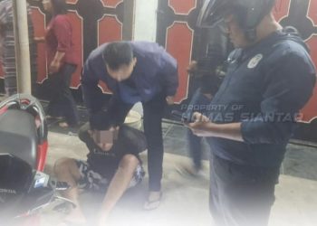 Kobe Dengan Rekannya dan Seorang Perempuan Beraksi, Septor Dijual ke Tebing