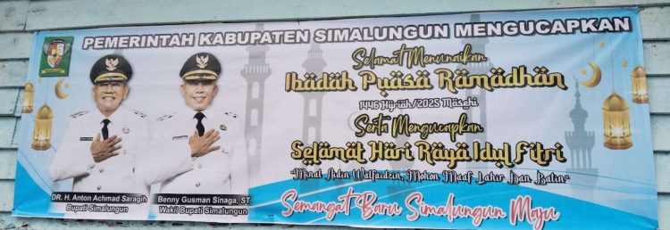 Selain Buku, Spanduk juga Dipasok Oknum Ngaku “Orang Bupati”