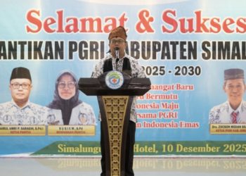 Pantun Warnai HUT PGRI Simalungun ke-80, Sairul: Kerja Keras Tak Pernah Khianati Hasil