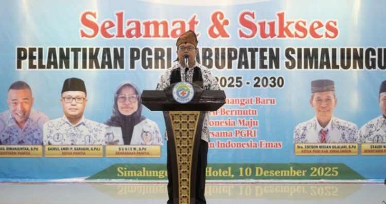 Pantun Warnai HUT PGRI Simalungun ke-80, Sairul: Kerja Keras Tak Pernah Khianati Hasil