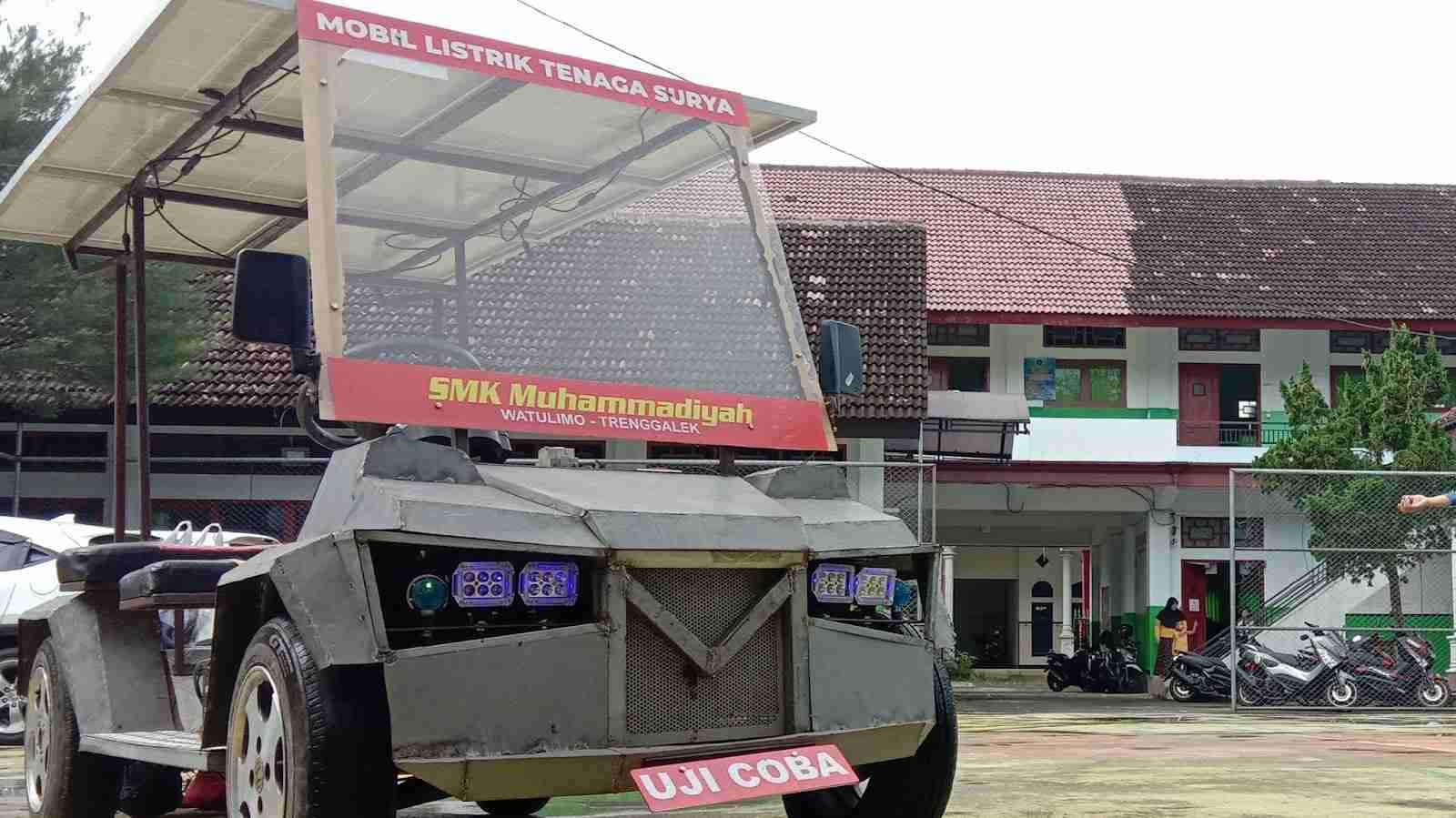 Lirik Potensi Wisata, SMK Muhammadiyah Watulimo Trenggalek Ciptakan Mobil Listrik Tenaga Surya
