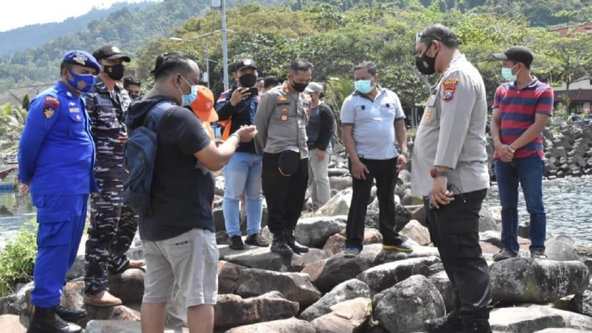 Mayat Remaja Laki-Laki Ditemukan Mengapung di Perairan Pantai Prigi Trenggalek