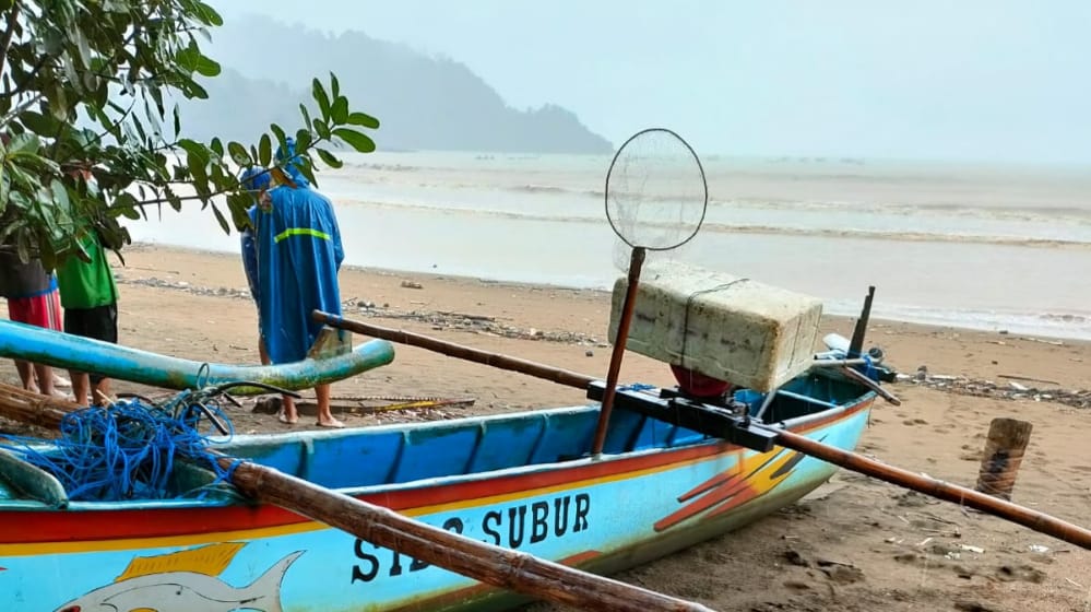 Penyisiran Tiga Titik, Nelayan Trenggalek Tenggelam di Pantai Blado Belum Ditemukan