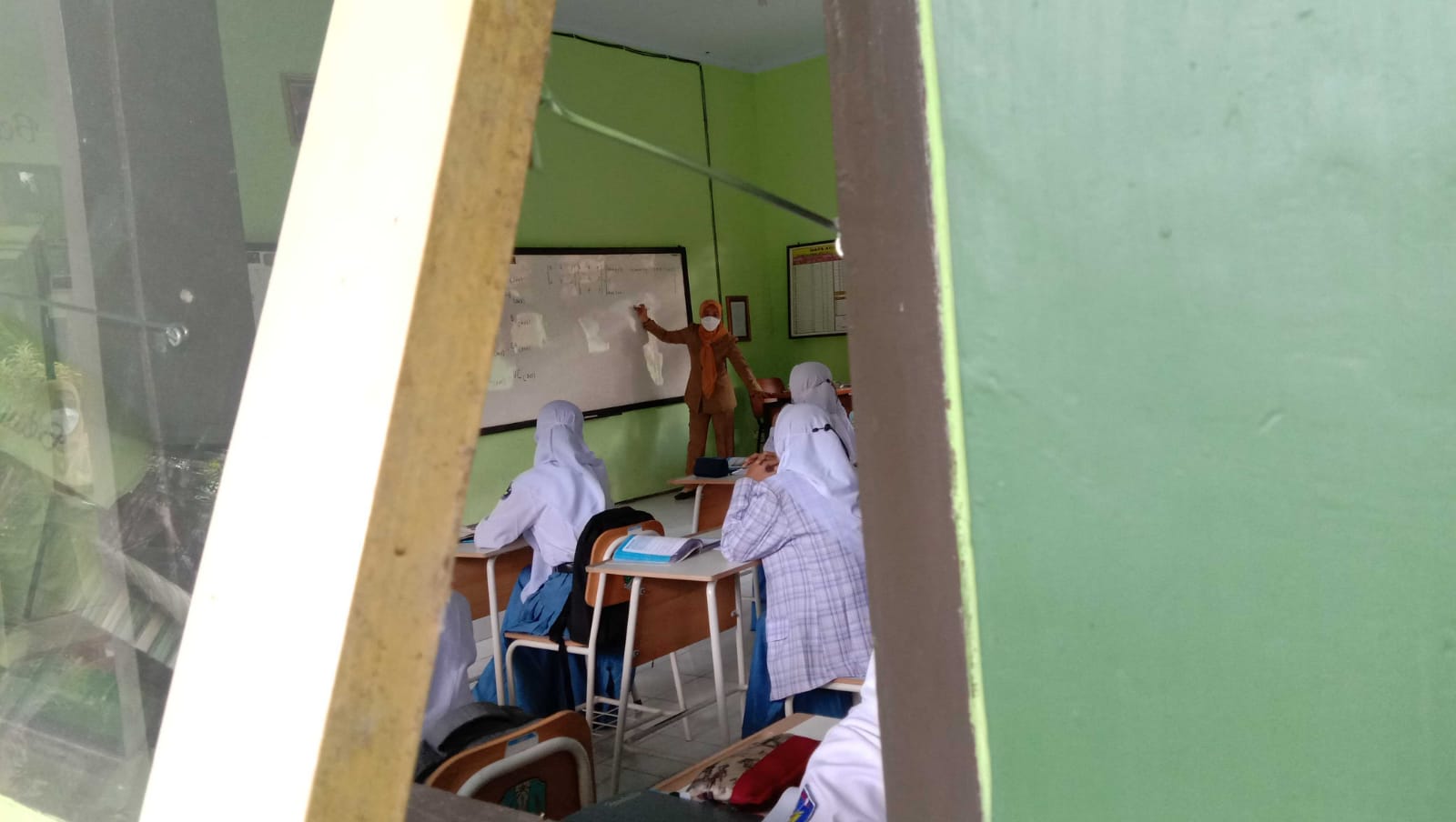 Sekolah di Jawa Timur Dilarang Memberikan Libur Khusus Natal dan Tahun Baru 2022