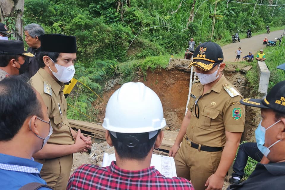 Dua Kali Rusak Dihantam Banjir, Jembatan Pule Trenggalek Dibangun Lagi Tahun 2022