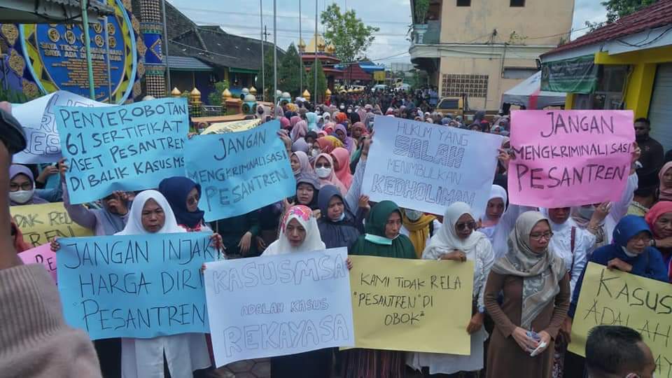 Ribuan Santri Ponpes Shiddiqiyyah Jombang Kompak Bela Tersangka Pelaku Kekerasan Seksual