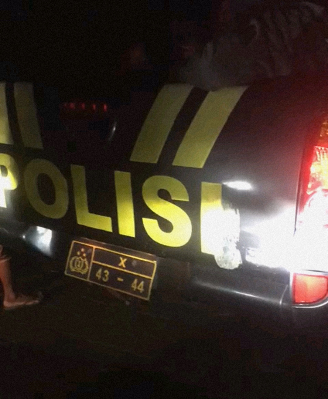 Plat mobil para polisi pelaku kekerasan pada warga Pakel
