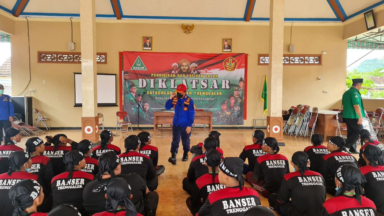 Tekan Kasus Kebakaran, Damkar Trenggalek Giatkan Sosialisasi