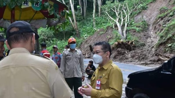 Jalan Penghubung Trenggalek-Ponorogo Langganan Tanah Longsor, Ini Kata Penjabat Sekda