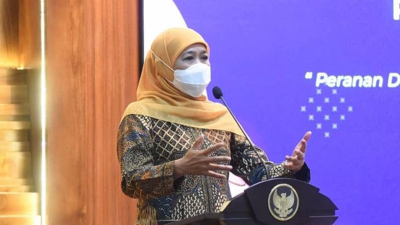 Gubernur Jawa Timur, Khofifah Indar Parawansa, Mengumumkan PPKM Level di Jatim Berakhir