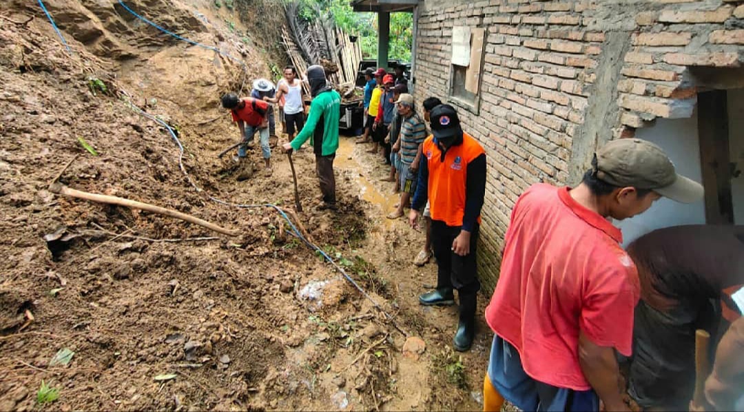 Marak Bencana, Kemensos Dirikan Ratusan Kampung Siaga Bencana dan Lumbung Sosial