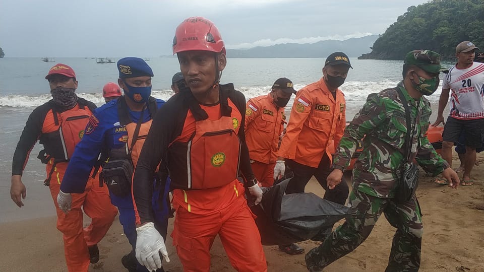 Penemuan korban terseret ombak Pantai Konang Trenggalek