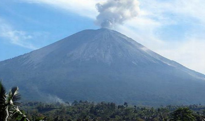 Pemantauan kondisi terkini aktivitas Gunung Semeru