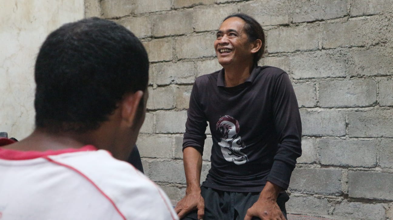 Sering Pindah Tempat, Aksi Sukarela Wanto Merawat ODGJ di Trenggalek