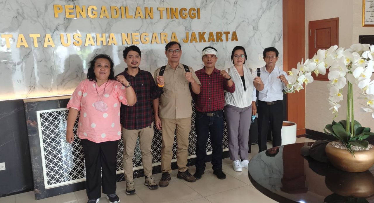 Warga Sangihe bersama Tim Hukum SSI di PTTUN Jakarta