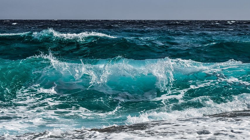 Ilustrasi mengapa air laut itu asin/Foto: Pixabay