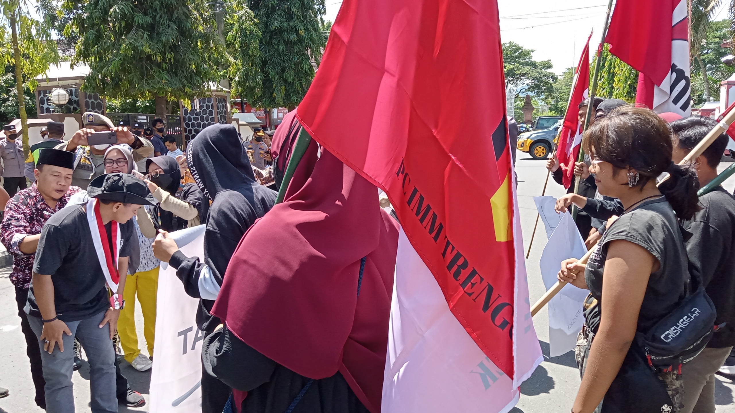 Pasal Kontroversial RUU KUHP, Puluhan Mahasiswa Trenggalek Turun Jalan 