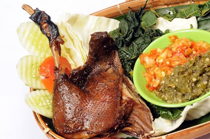 Kuliner Bebek Songkem khas Madura/Foto: Dokumen istimewa