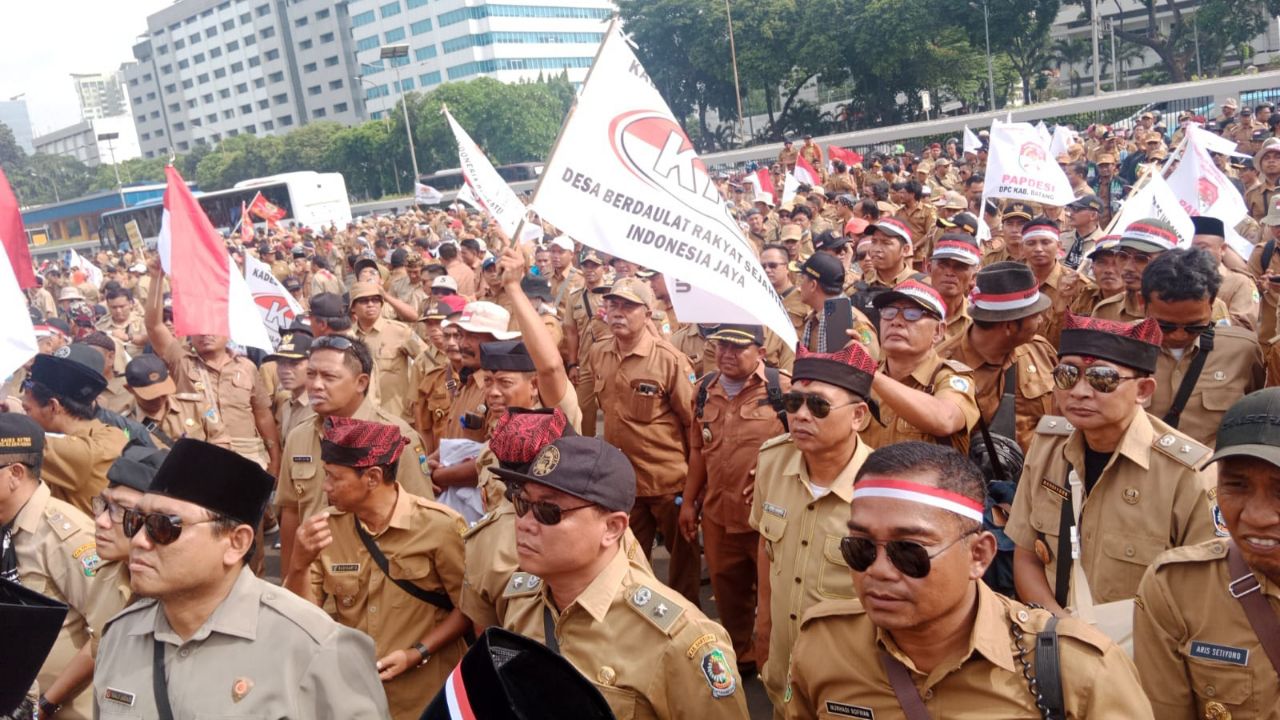 Kepala Desa Ngarep Tambah Masa Jabatan, BPD Ngarep Imbuh Tunjangan. Pakar: Ngaca Dulu Deh