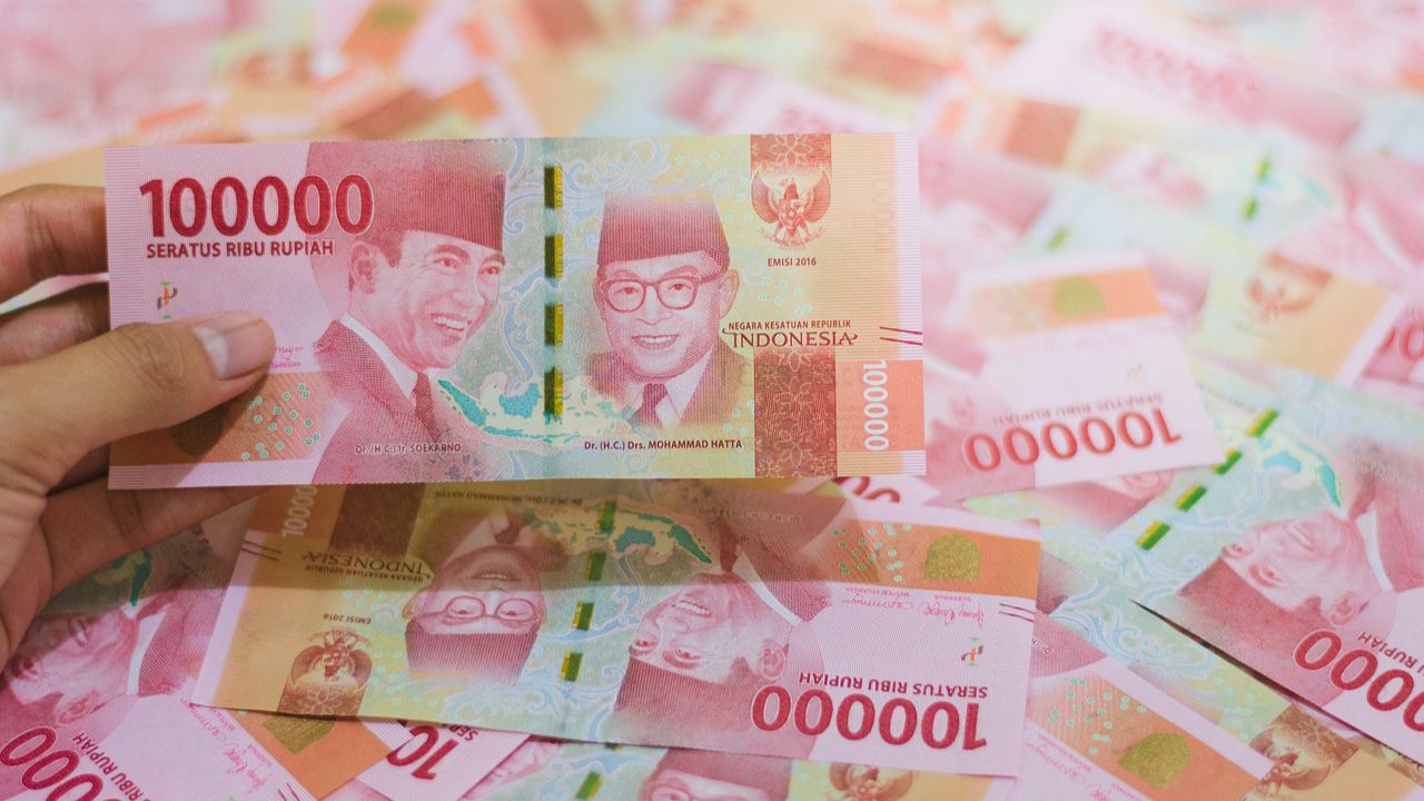 Ilustrasi uang 100 ribu rupiah/Foto: Pixabay