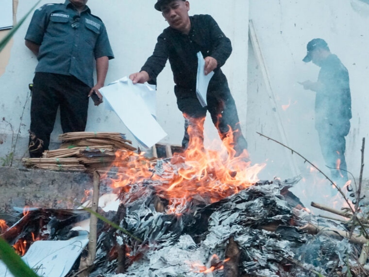 Ribuan Soal Tes PPS Dibakar, File Masih Utuh di Tangan KPU Trenggalek