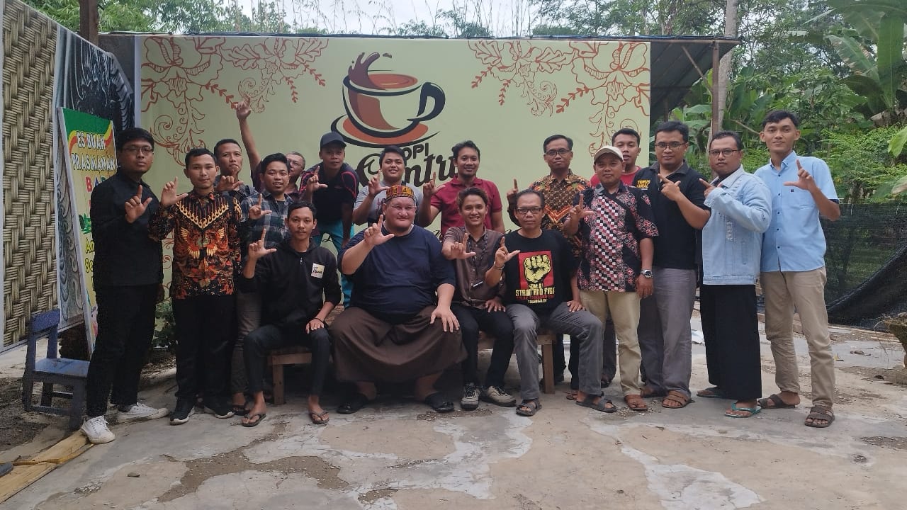 Sesi foto bersama Relawan TIK Trenggalek, Tulungagung, dan Jawa Timur/Foto: Kabar Trenggalek