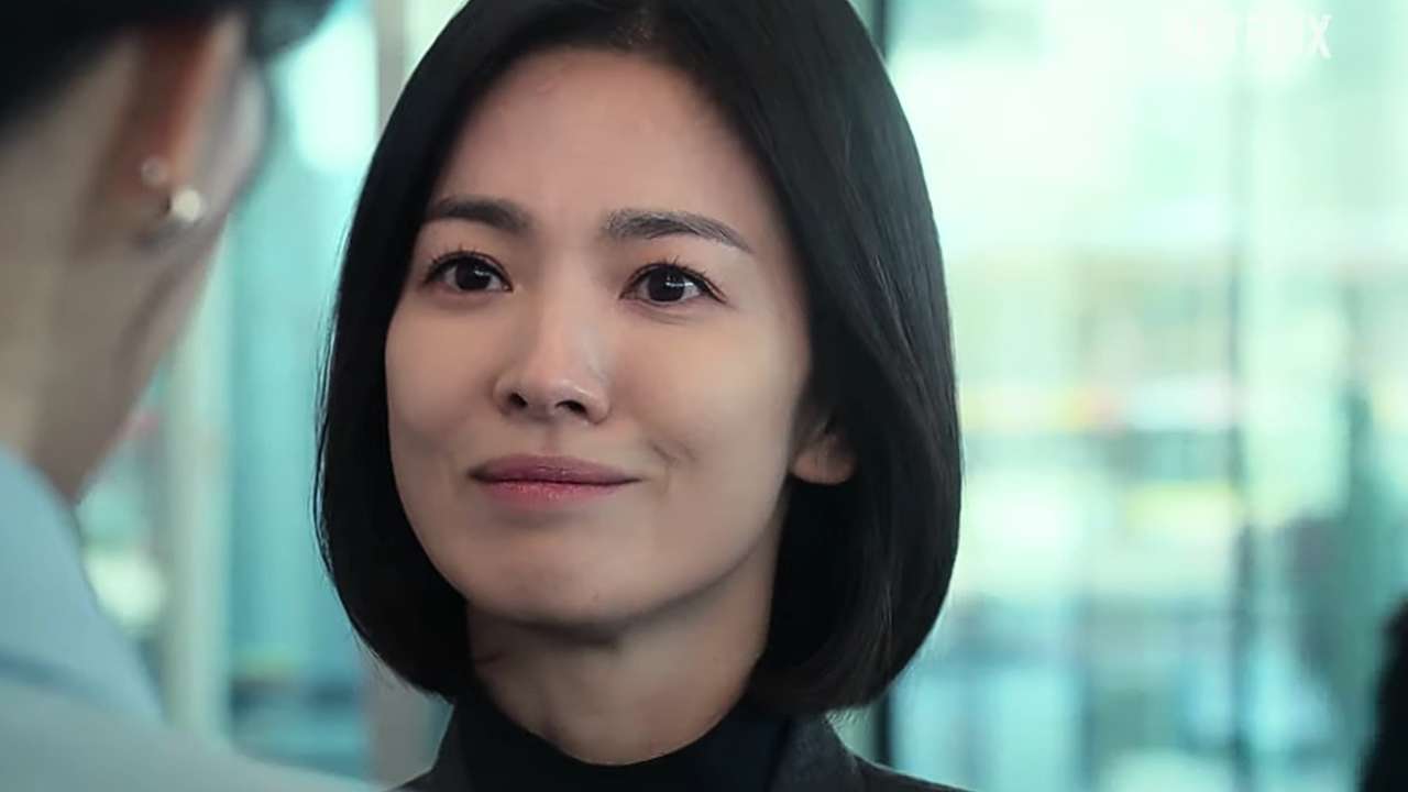 Song Hye-kyo sebagai Moon Dong-eun di The Glory Season 2/Foto: Netflix