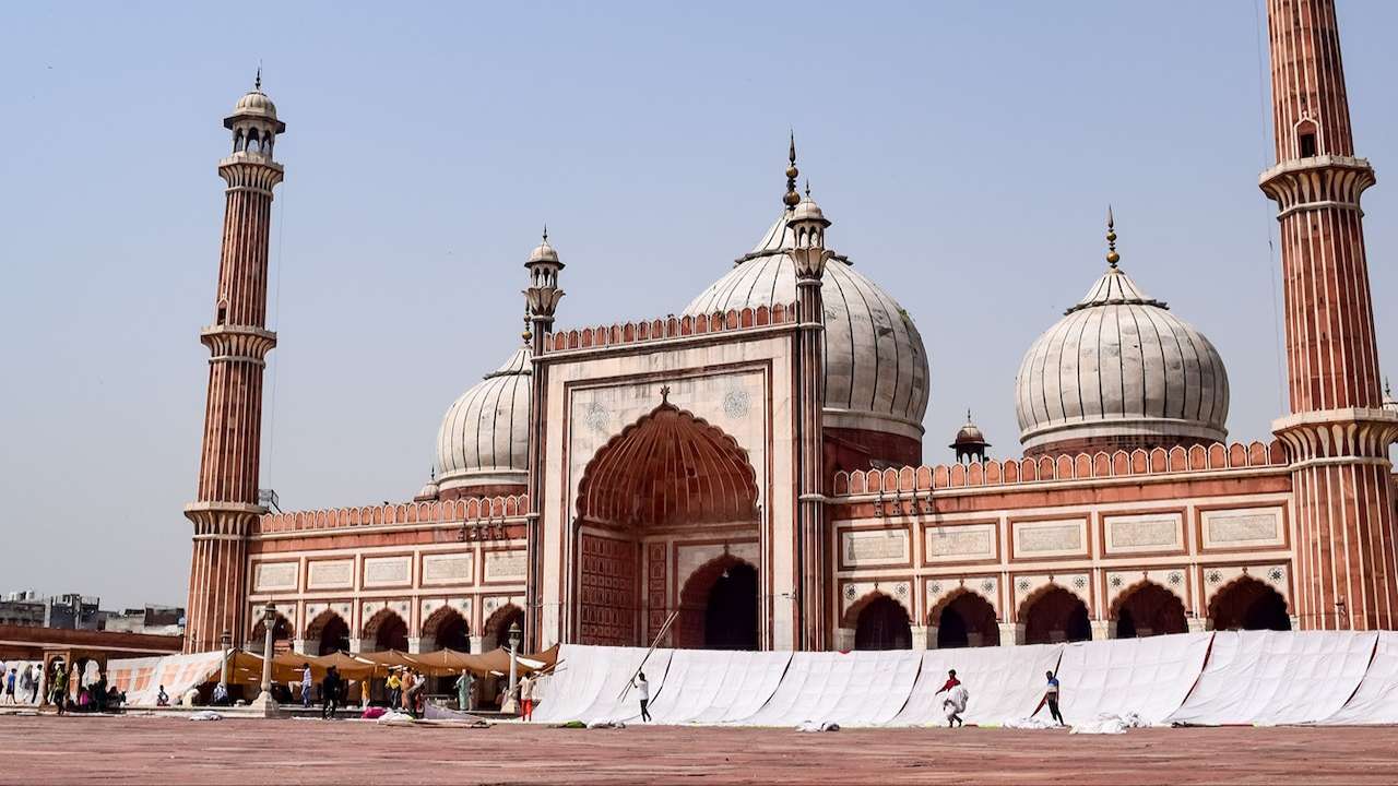 Masjid saat bulan puasa Ramadan/Foto: Pexels