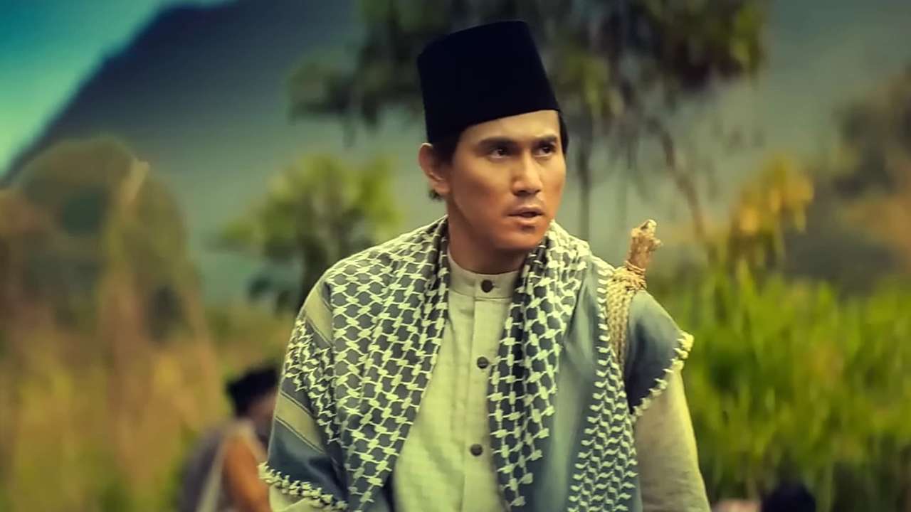 Vino G Bastian sebagai Buya Hamka/Foto: Falcon (YouTube)