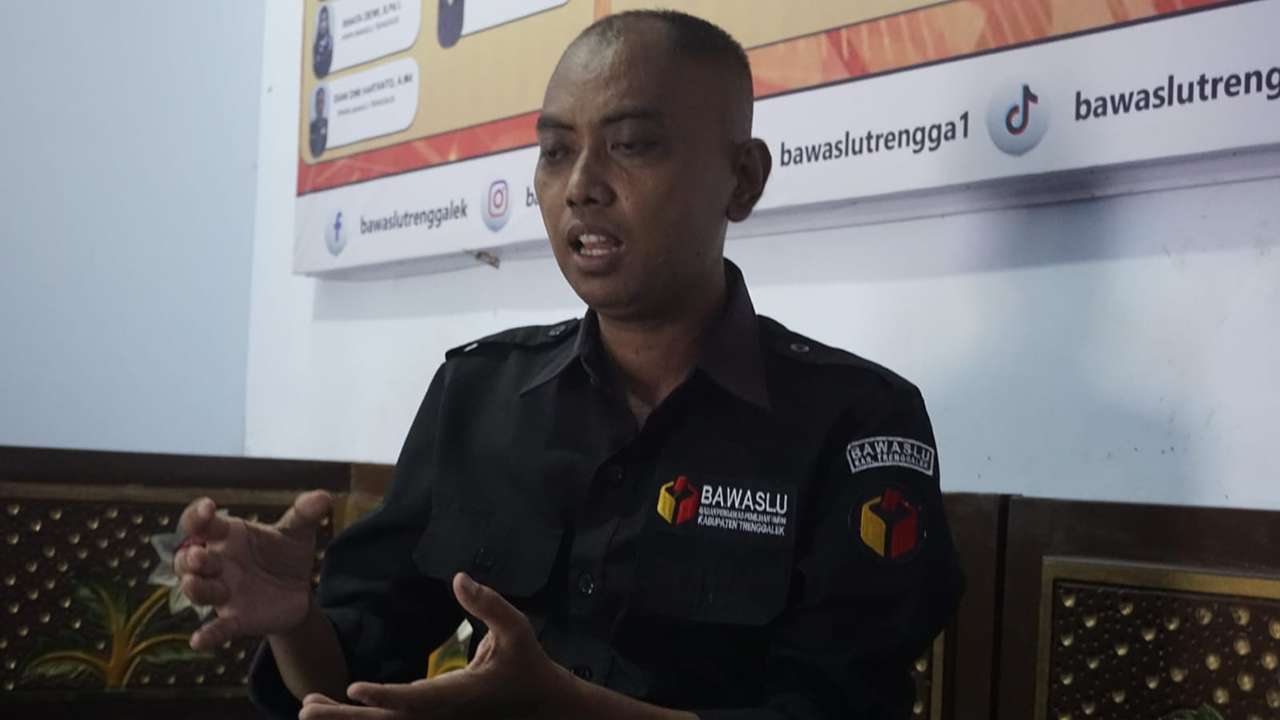 Prayogi, Koordinator Divisi Hukum Penyelesaian Sengketa Bawaslu Trenggalek/Foto: Raden Zamz (Kabar Trenggalek)