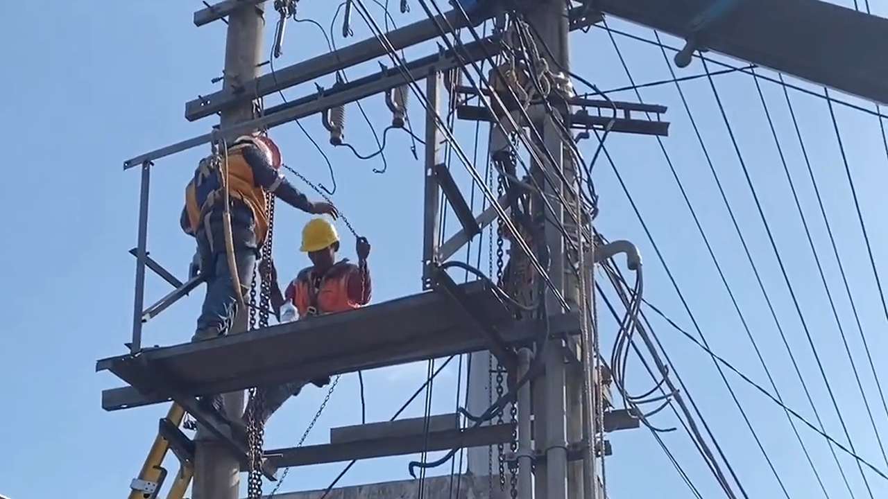 Perbaikan kendala pemadaman listrik Tulungagung/Foto: PLN Tulungagung