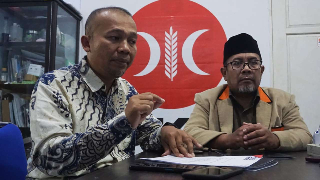 Dani Setiawan, PH PKS Trenggalek (kiri) dan Komarudin, Ketua DPD PKS Trenggalek (kanan)/Foto: Raden Zamz (Kabar Trenggalek)