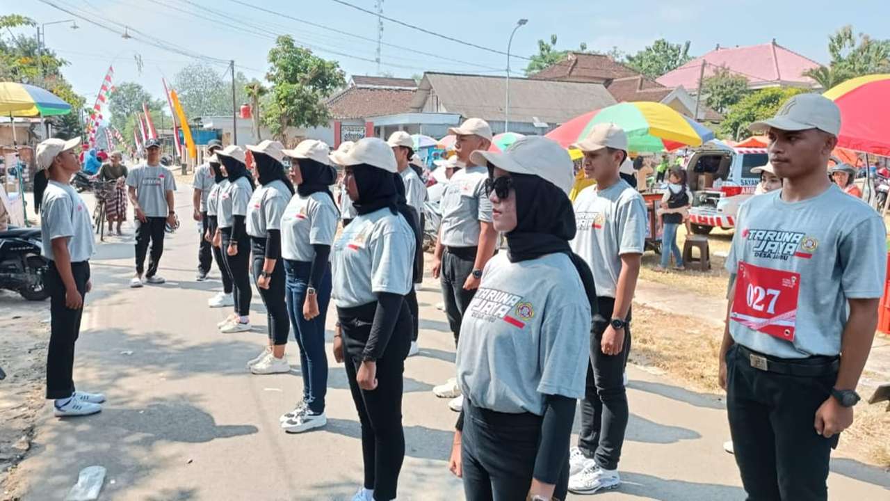 Kegigihan Warga Desa Jambu Trenggalek, Peleton Gerak Jalan Terbanyak di Kecamatan Tugu