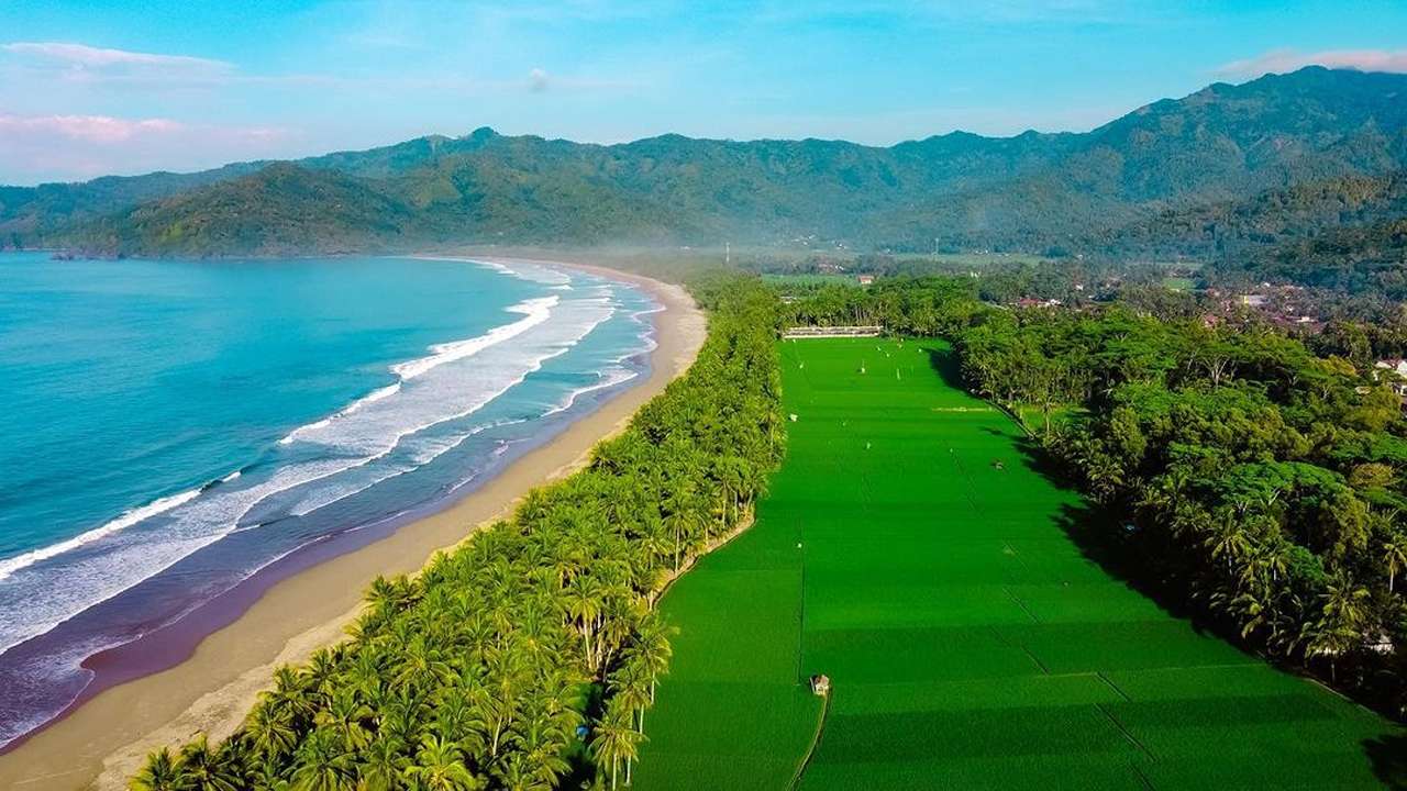 20 Tempat Wisata Trenggalek 2023 Terpopuler: Ada Bukit, Goa, hingga Pantai