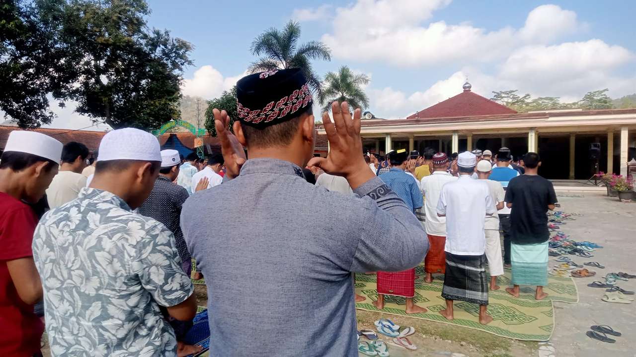 Kekeringan Melanda Trenggalek, Warga Binaan Rutan Salat Istisqa