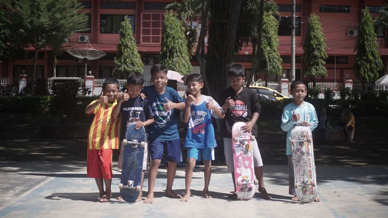 Anak-anak skater di Sekolah Skateboard Trenggalek/Foto: Trenggalek Skateboarding