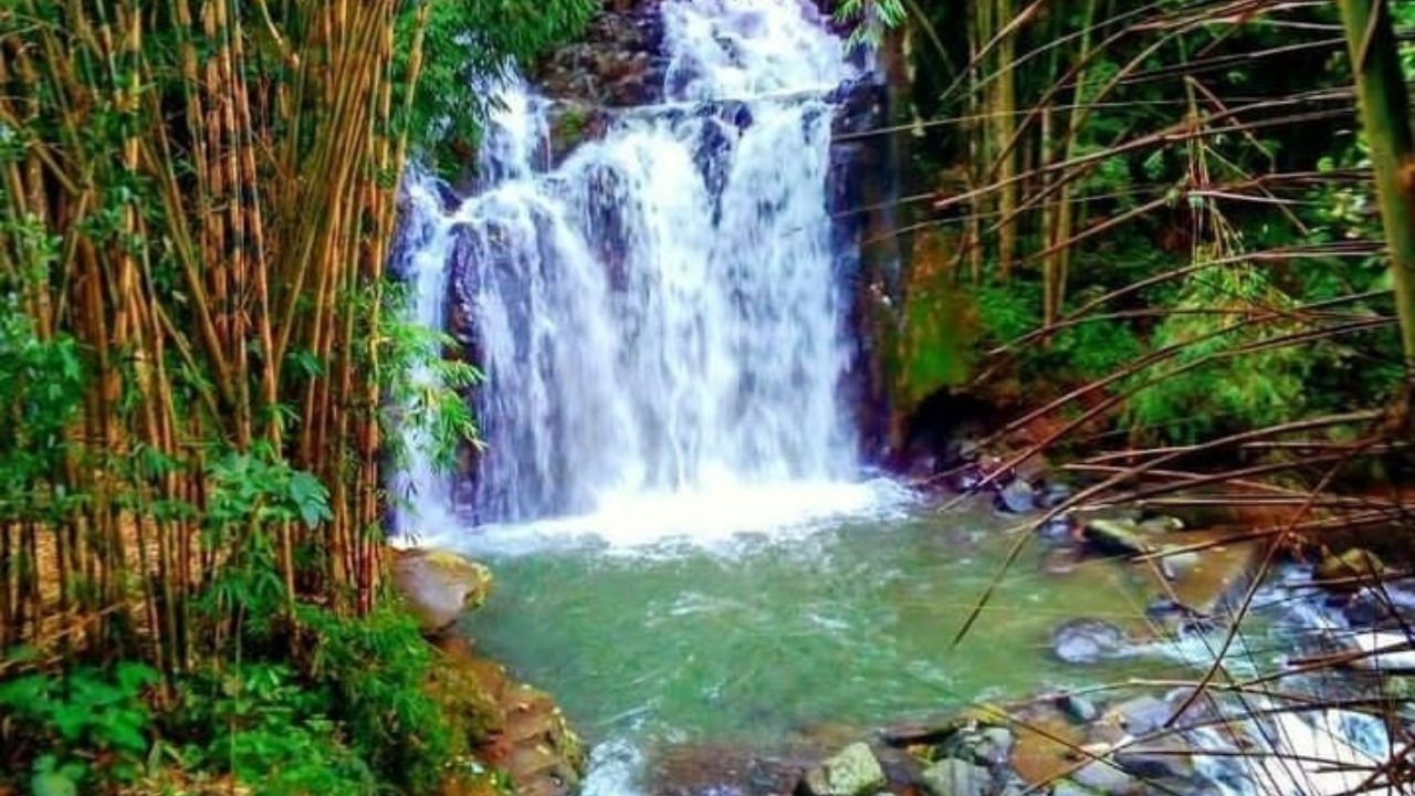 5 Rekomendasi Wisata Air Terjun di Magelang yang Menawan