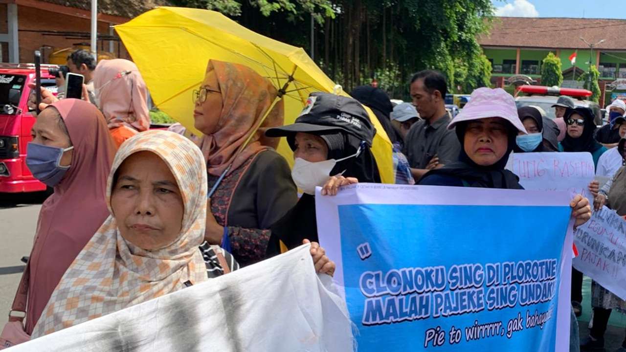 Pasca Demo Retribusi Pajak Pasar Naik, Pemkab Trenggalek Kelabakan Cari Solusi