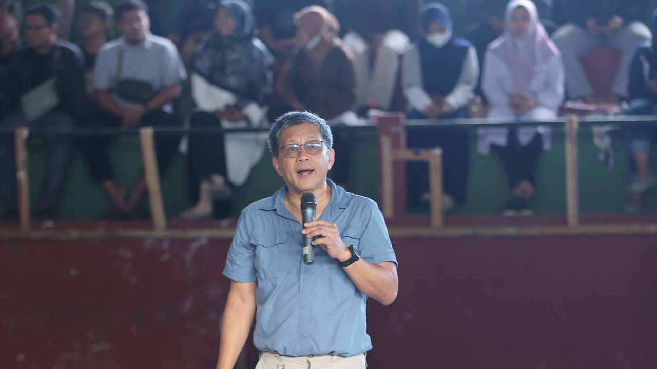 Rocky Gerung Kritik Rencana Carbon Trading Pemerintah Kabupaten Trenggalek