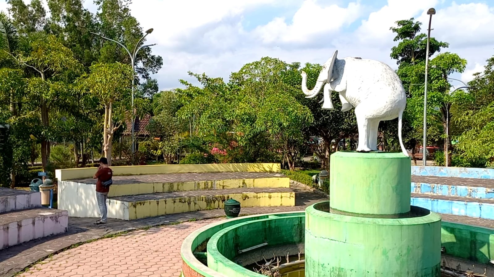 Taman Green Park Trenggalek Dipasang Lampu, Sedot Anggaran 190 Juta