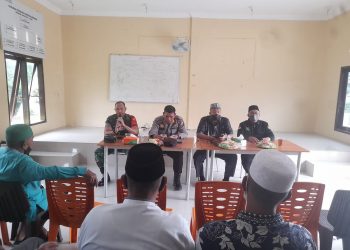 Polsek Beringin jajaran Polresta Deliserdang laksanakan rapat koordinasi dengan Ketua BKM (Badan Kemakmuran Mesjid) Kecamatan Beringin, Minggu (27/3).