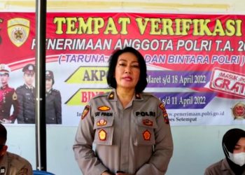 Kompol Dr. Srimin Pinem SH, MKn saat memberikan keterangan pers, Senin (11/4).