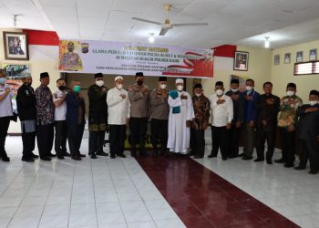 Dir Binmas Polda Sumut, Kombes Pol Jafar Sodiq SH, MM saat pimpin safari ramadhan di Polres Dairi, Selasa (12/4).