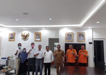 Panitia Festival Sungai Denai/ Percut bersama BPBD Provinsi Sumut saat audiens, Senin (11/4).