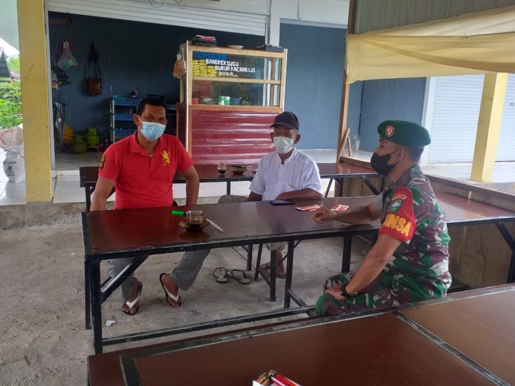 Serda Muazzin, anggota Koramil 02/ Bambel jajaran Kodim 0108/ Agara saat komsos dengan warga binaan, Senin (9/5).