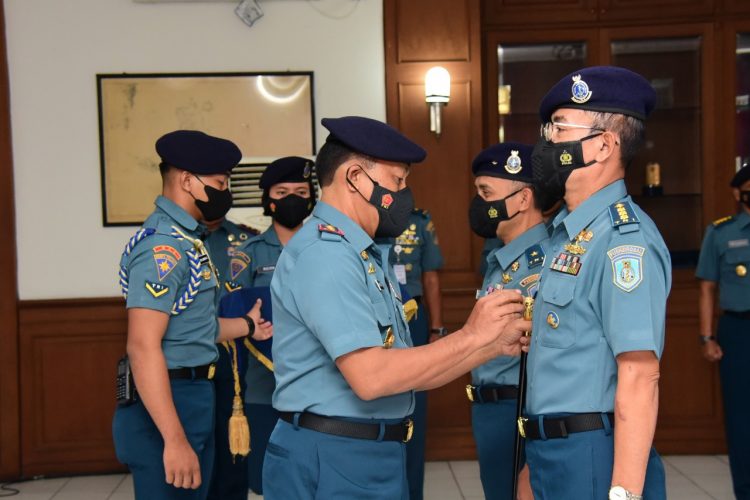 Danpushidrosal pimpin serah terima jabatan Inspektur Pushidrosal, Rabu (11/5).