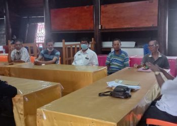 Pertemuan 7 keluarga yang dikirimkan Lurah Napitupulu kepada Maringan Napitupulu, Kamis (26/5).