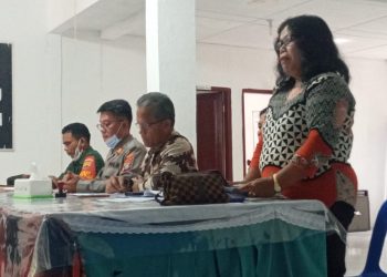 Mediasi lahan Sekolah SD 173655 Lumban Rang di Kantor Camat Lumbanjulu - Toba, Kamis (9/6).